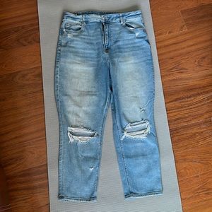 American Eagle curvy Mom jean size 14